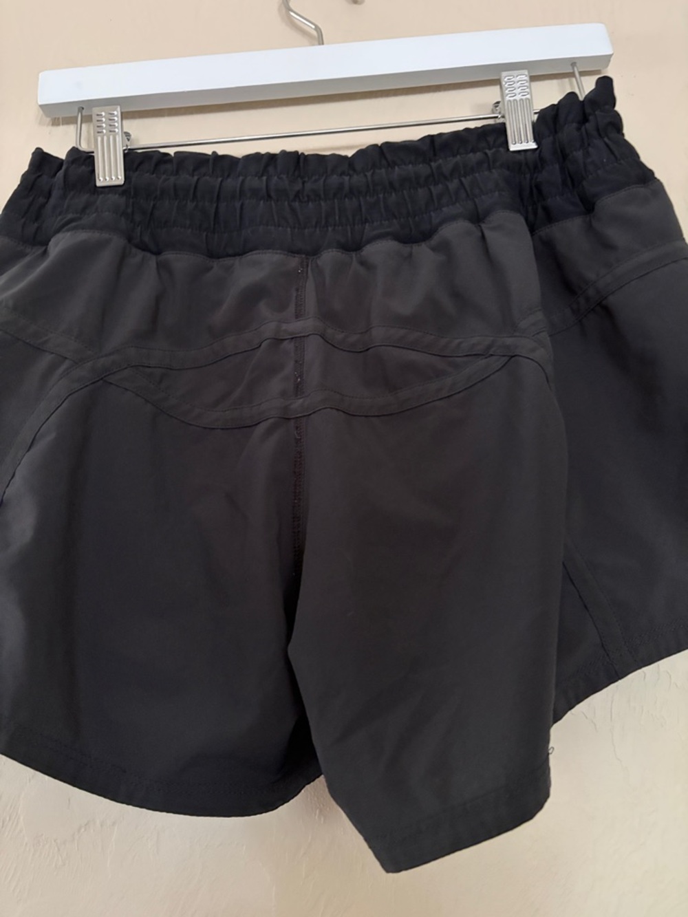 Lululemon Black Tracker Shorts. 4” - Picture 7 of 11